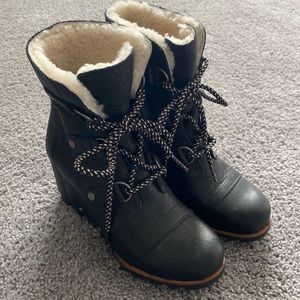 Sorel Wedge Snow Boot